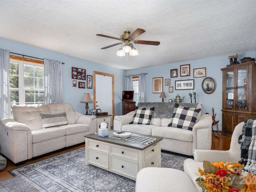 3220 Sawmill Road, Hickory Grove, SC 29717.  MLS# CAR4119221, YatesRealty ID 2138. Livingroom View