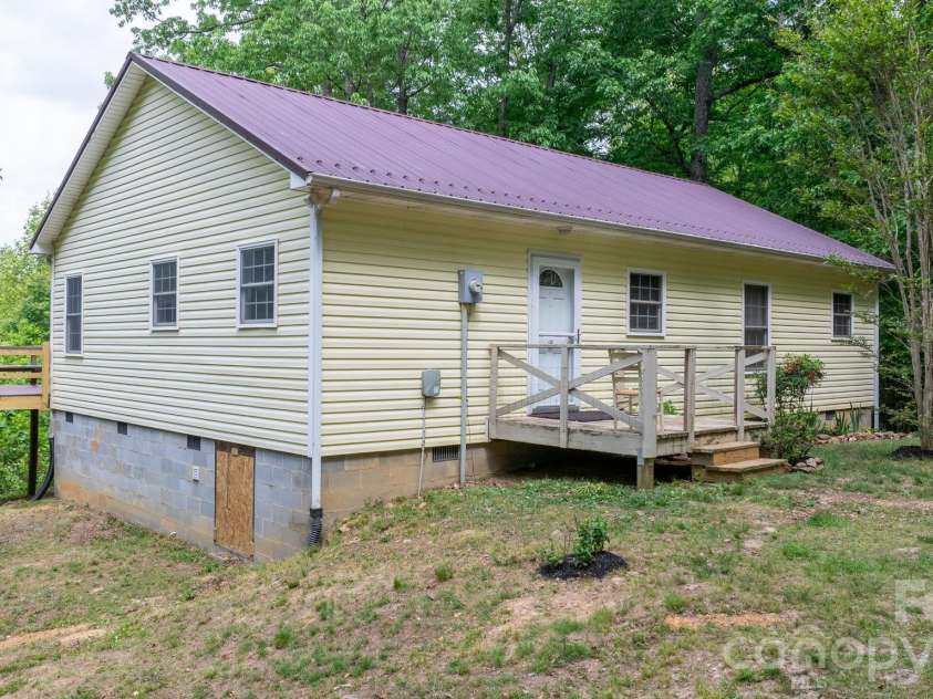 3494 Vannoy Ridge Road, Moravian Falls, NC 28654.  MLS# CAR4377546, YatesRealty ID 21381. 