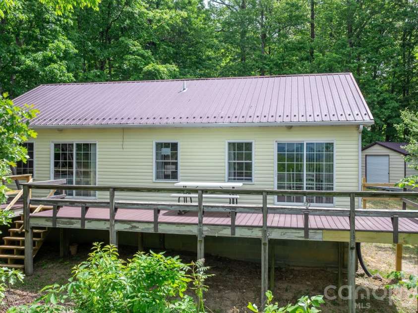 3494 Vannoy Ridge Road, Moravian Falls, NC 28654.  MLS# CAR4377546, YatesRealty ID 21381. 