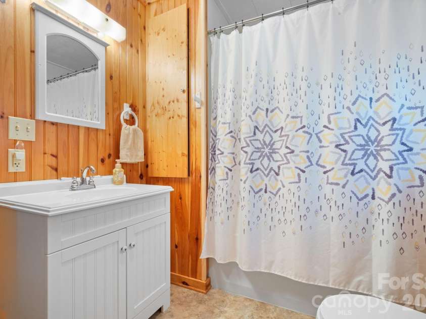 3494 Vannoy Ridge Road, Moravian Falls, NC 28654.  MLS# CAR4377546, YatesRealty ID 21381. 
