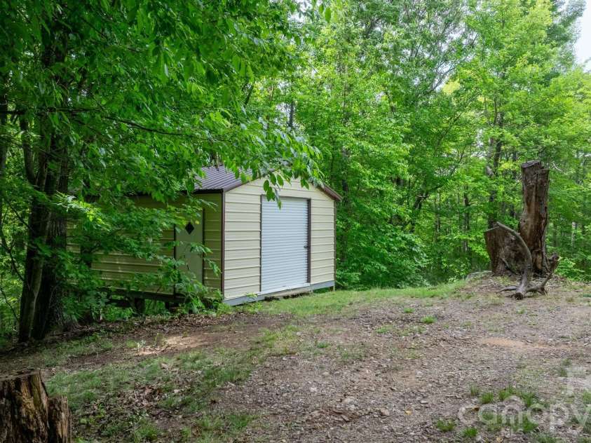 3494 Vannoy Ridge Road, Moravian Falls, NC 28654.  MLS# CAR4377546, YatesRealty ID 21381. 