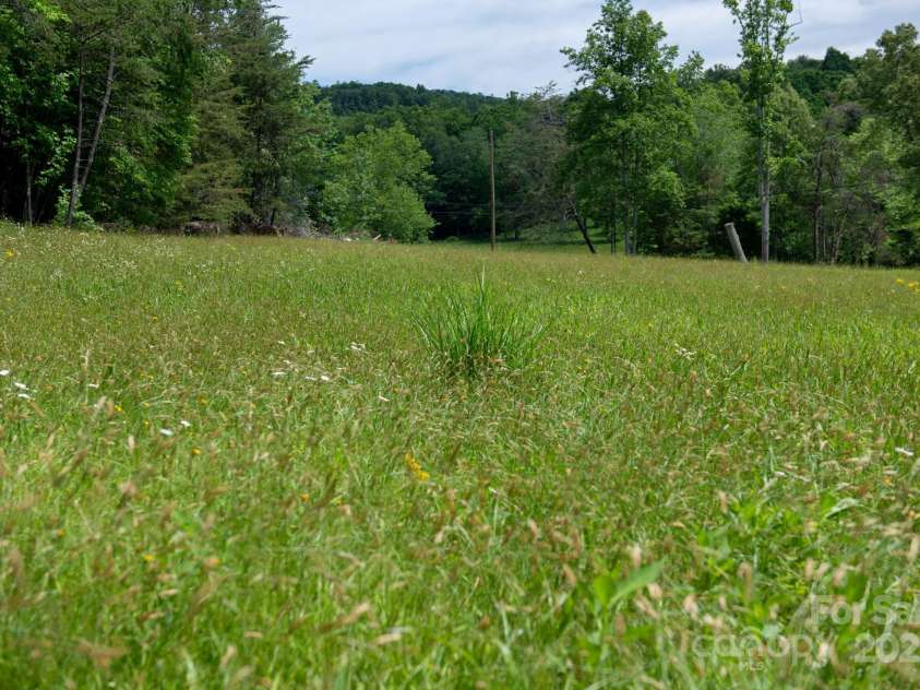 2023 White Springs Lane, Lenoir, NC 28645.  MLS# CAR4266812, YatesRealty ID 21383. 