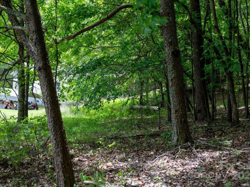 2023 White Springs Lane, Lenoir, NC 28645.  MLS# CAR4266812, YatesRealty ID 21383. 