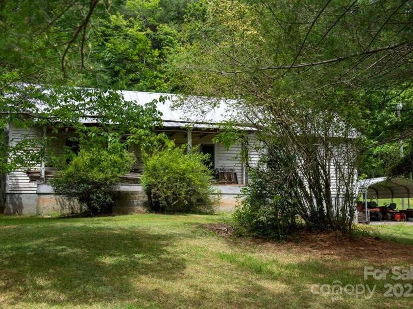 2023 White Springs Lane, Lenoir, NC 28645.  MLS# CAR4266812, YatesRealty ID 21383. Front view