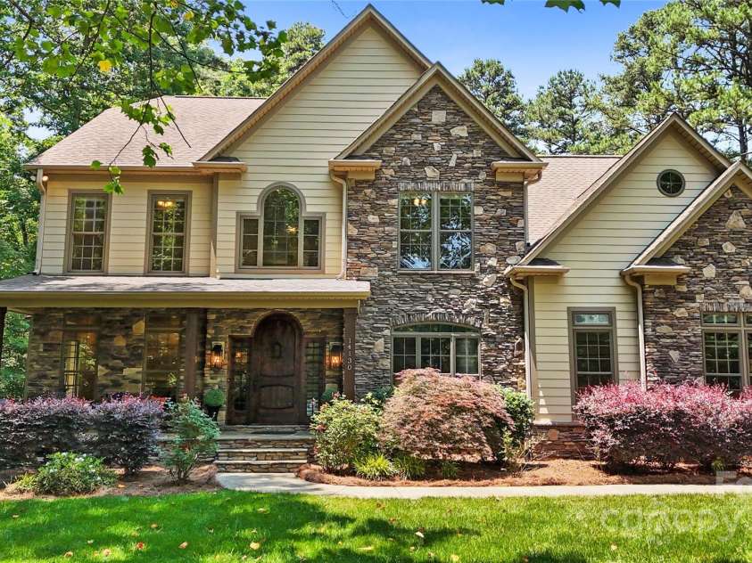 14130 Lea Point Court, Huntersville, NC 28078.  MLS# CAR4247240, YatesRealty ID 21385. 