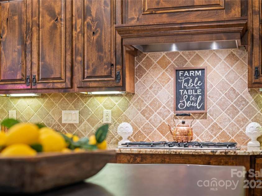 14130 Lea Point Court, Huntersville, NC 28078.  MLS# CAR4247240, YatesRealty ID 21385. 