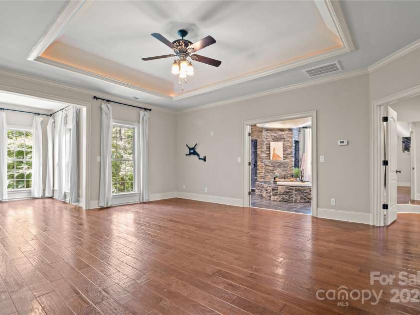 14130 Lea Point Court, Huntersville, NC 28078.  MLS# CAR4247240, YatesRealty ID 21385. Beautiful Primary bedroom.