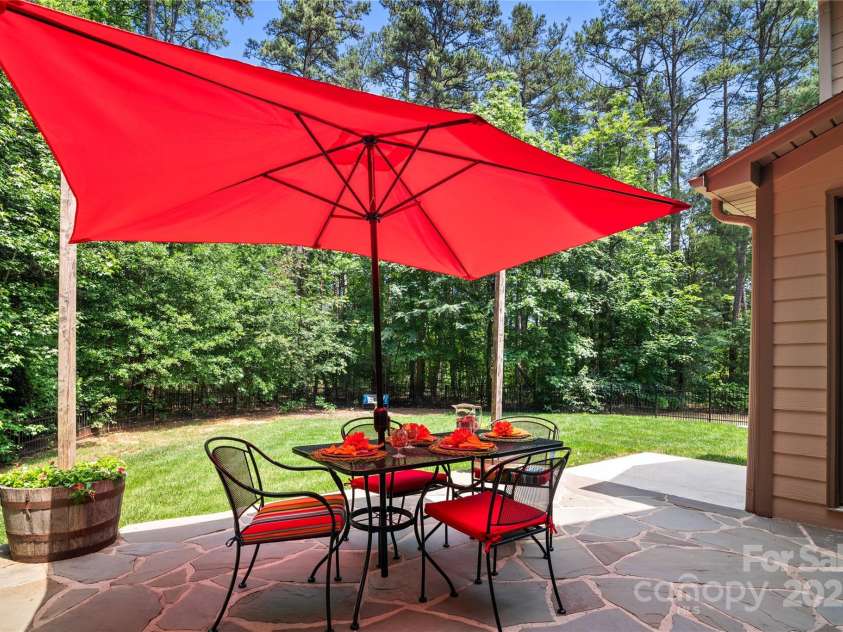 14130 Lea Point Court, Huntersville, NC 28078.  MLS# CAR4247240, YatesRealty ID 21385. Flagstone upper patio, there is also a lower patio.