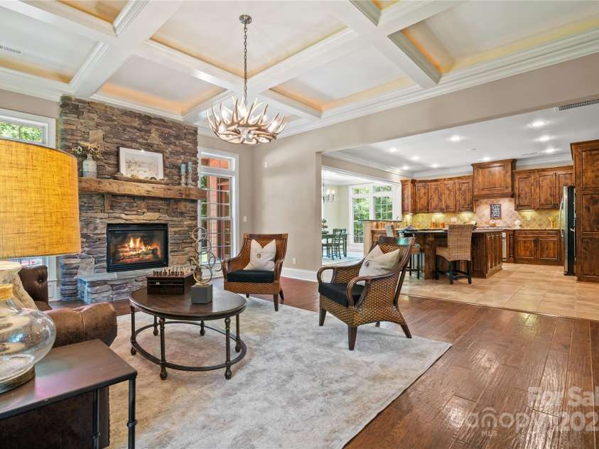 14130 Lea Point Court, Huntersville, NC 28078.  MLS# CAR4247240, YatesRealty ID 21385. View from the family room to the amazing kitchen.