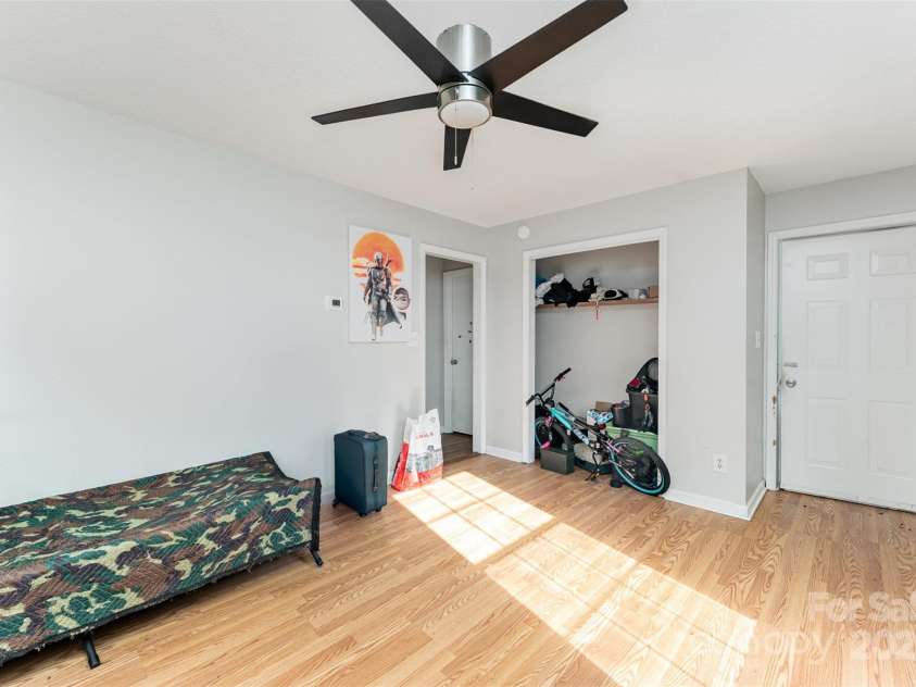 330 Culp Street, Mooresville, NC 28115.  MLS# CAR4257013, YatesRealty ID 21386. 