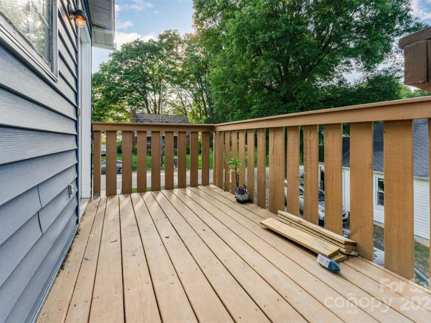 330 Culp Street, Mooresville, NC 28115.  MLS# CAR4257013, YatesRealty ID 21386. 