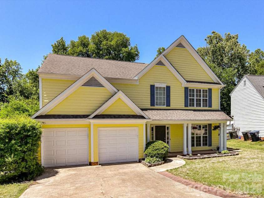 7512 Henderson Park Road, Huntersville, NC 28078.  MLS# CAR4381550, YatesRealty ID 21387. 