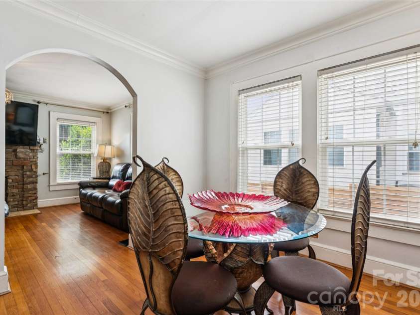 2224 Dundeen Street, Charlotte, NC 28216.  MLS# CAR4376633, YatesRealty ID 21389. 