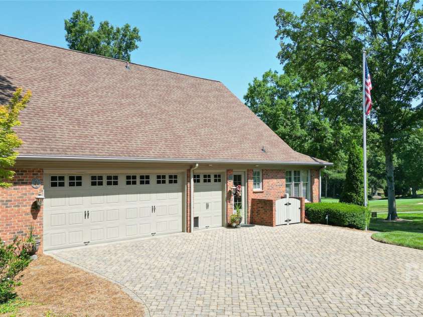 8 North Road Circle, Salisbury, NC 28144.  MLS# CAR4342336, YatesRealty ID 2139. 