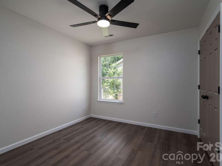 3119 Mintleaf Drive, Charlotte, NC 28269.  MLS# CAR4381665, YatesRealty ID 21390. 
