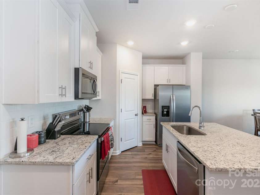 3870 County Down Avenue, Kannapolis, NC 28081.  MLS# CAR4237424, YatesRealty ID 21390. 