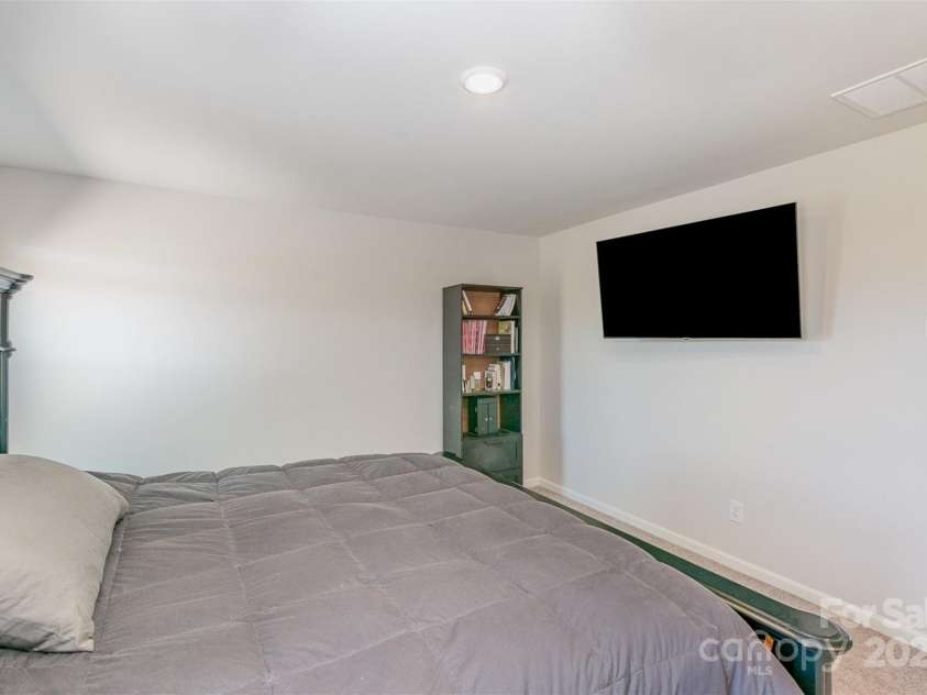 3870 County Down Avenue, Kannapolis, NC 28081.  MLS# CAR4237424, YatesRealty ID 21390. 