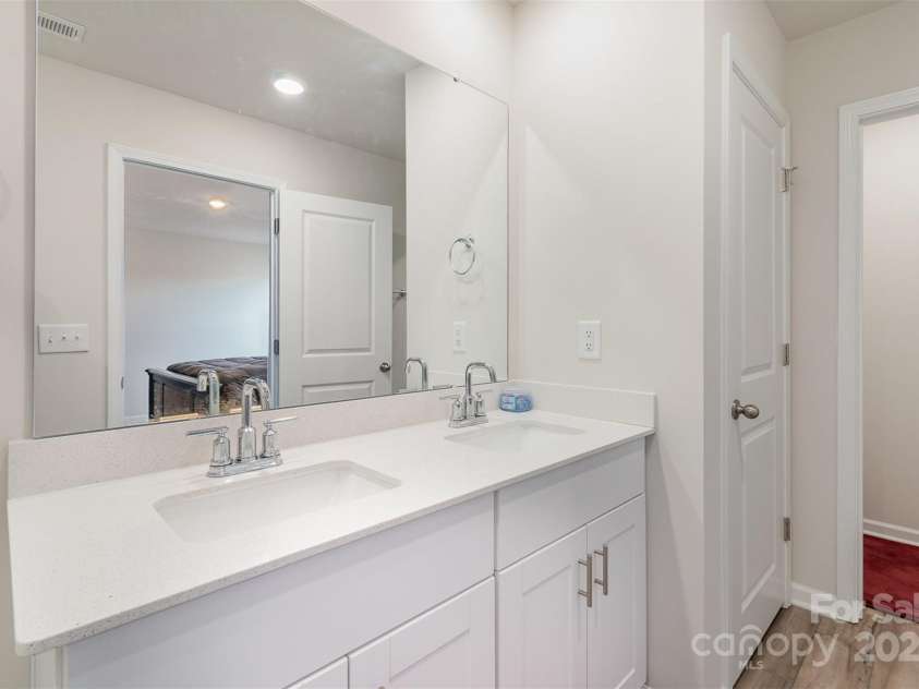 3870 County Down Avenue, Kannapolis, NC 28081.  MLS# CAR4237424, YatesRealty ID 21390. 