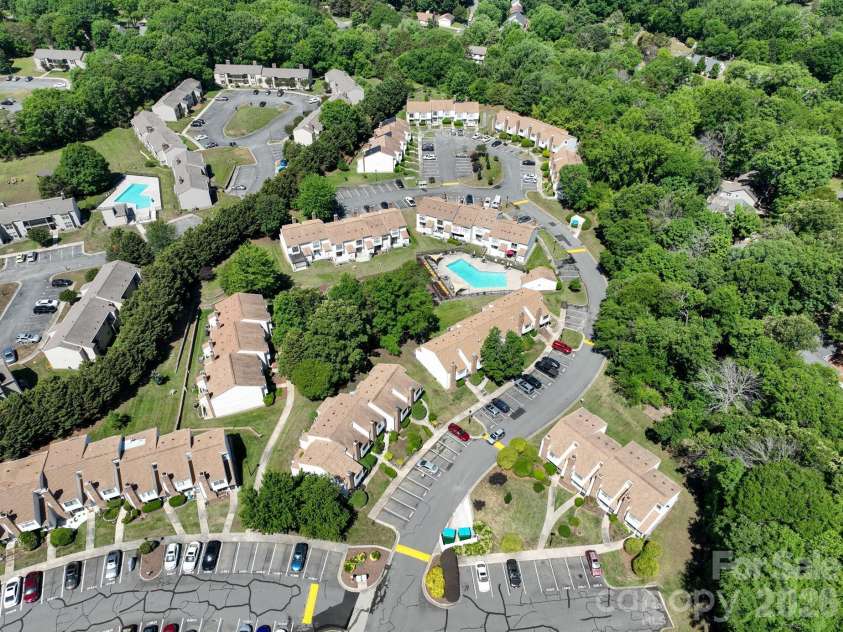 10969 Carmel Crossing Road, Charlotte, NC 28226.  MLS# CAR4378876, YatesRealty ID 21391. 