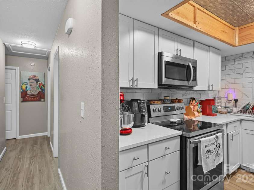 659 Salisbury Road, Hendersonville, NC 28792.  MLS# CAR4260201, YatesRealty ID 21391. 