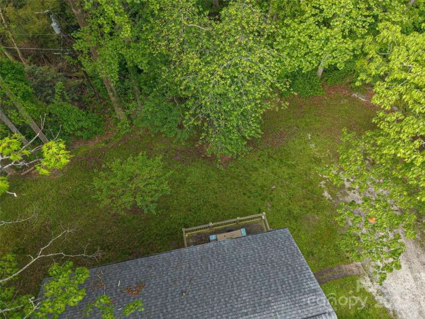 659 Salisbury Road, Hendersonville, NC 28792.  MLS# CAR4260201, YatesRealty ID 21391. 