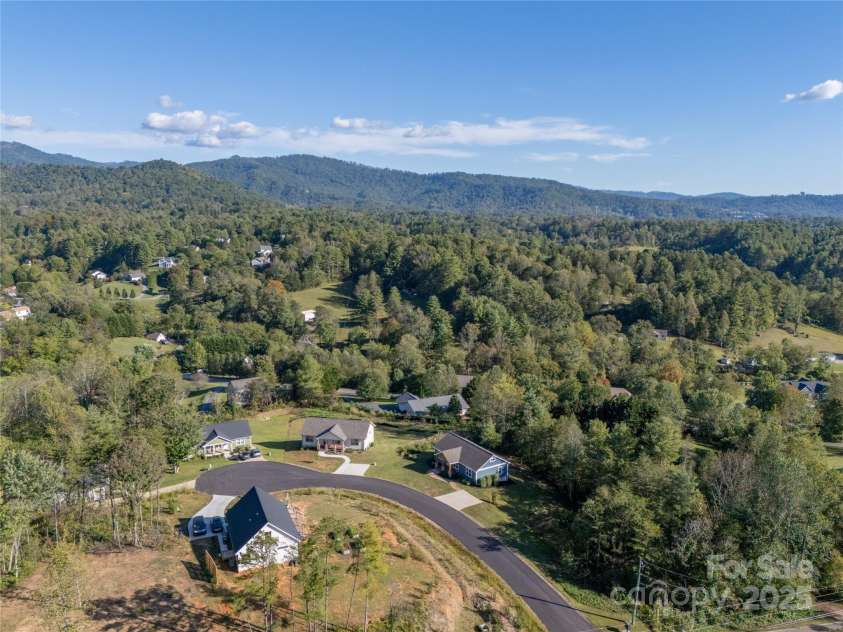 105 Bluebell Ridge Lane, Weaverville, NC 28787.  MLS# CAR4303351, YatesRealty ID 21393. Year-round, long range views