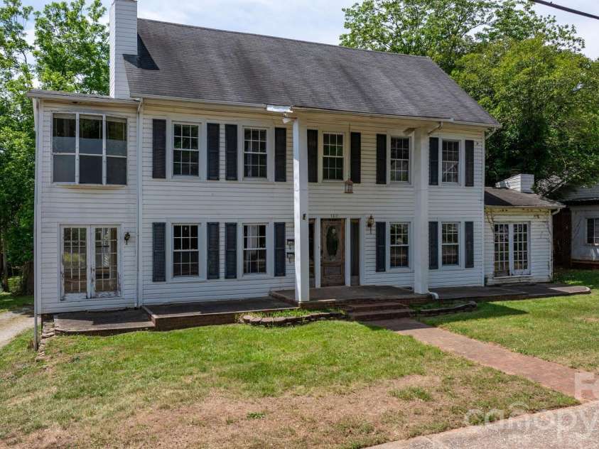 160 & 164 Arlington Street, Forest City, NC 28043.  MLS# CAR4381602, YatesRealty ID 21395. 