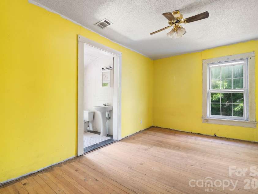 160 & 164 Arlington Street, Forest City, NC 28043.  MLS# CAR4381602, YatesRealty ID 21395. 
