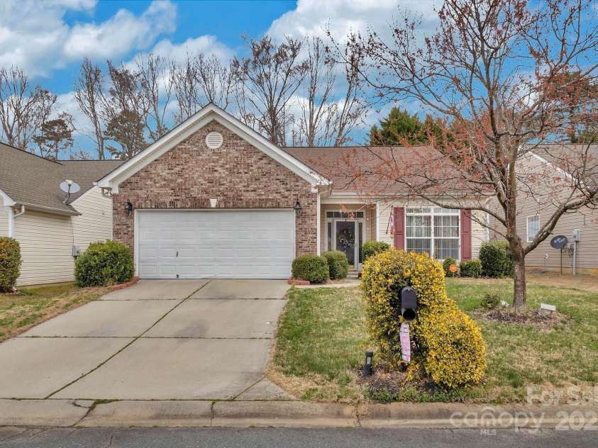 242 Tradition Way, Rock Hill, SC 29732.  MLS# CAR4233782, YatesRealty ID 21395. 