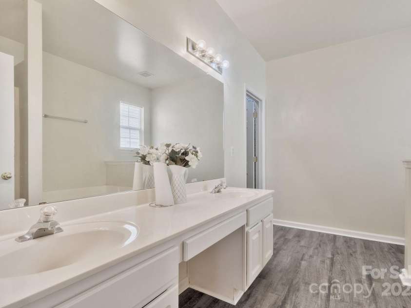 242 Tradition Way, Rock Hill, SC 29732.  MLS# CAR4233782, YatesRealty ID 21395. 