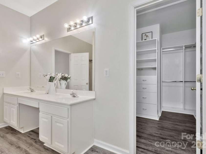 242 Tradition Way, Rock Hill, SC 29732.  MLS# CAR4233782, YatesRealty ID 21395. 