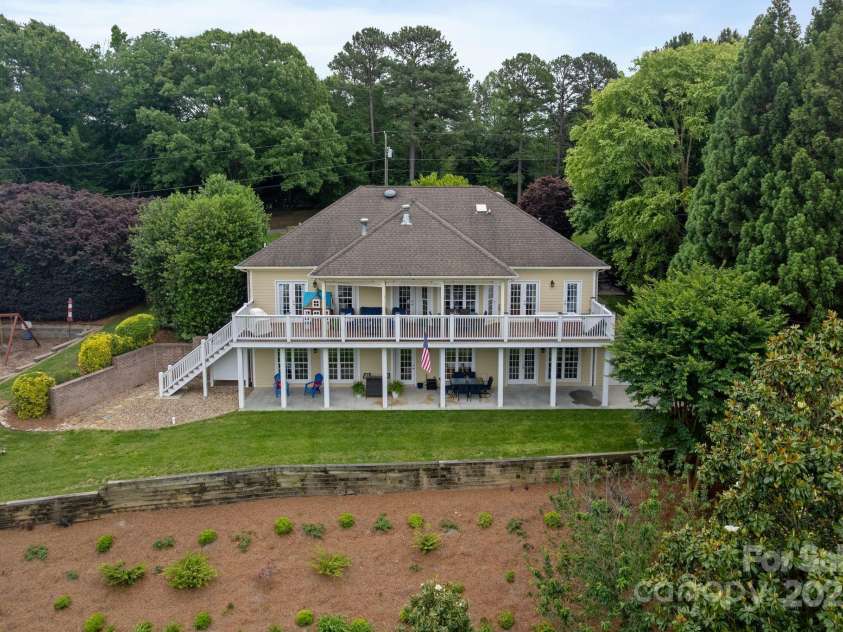 7471 Barfield Lane, Denver, NC 28037.  MLS# CAR4250519, YatesRealty ID 21396. 