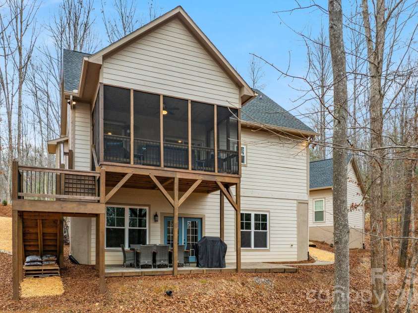 901 Wild River Run, Marshall, NC 28753.  MLS# CAR4332393, YatesRealty ID 21396. 