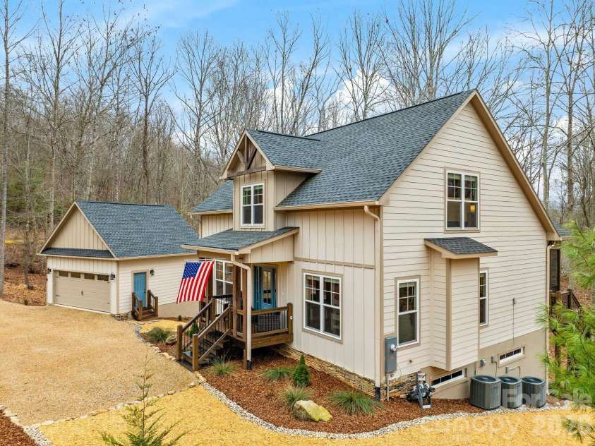 901 Wild River Run, Marshall, NC 28753.  MLS# CAR4332393, YatesRealty ID 21396. 
