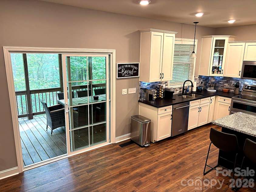 901 Wild River Run, Marshall, NC 28753.  MLS# CAR4332393, YatesRealty ID 21396. 