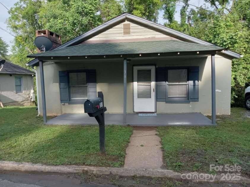 381 Cleghorn Street, Rutherfordton, NC 28139.  MLS# CAR4258905, YatesRealty ID 21397. 