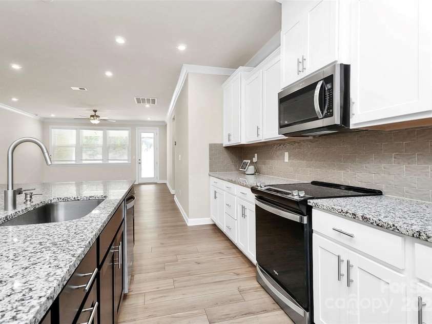 9650 Liberty Hill Drive, Mint Hill, NC 28227.  MLS# CAR4314982, YatesRealty ID 21398. 