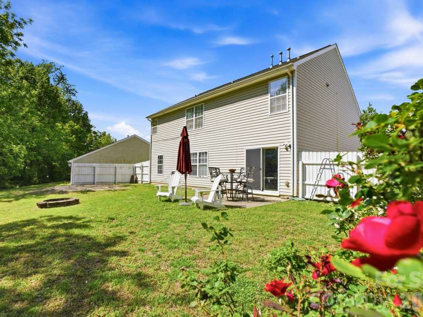 2260 Wexford Way, Statesville, NC 28625.  MLS# CAR4341137, YatesRealty ID 21399. Backyard