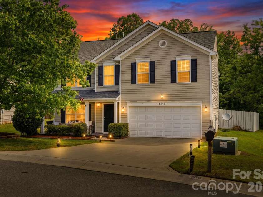2260 Wexford Way, Statesville, NC 28625.  MLS# CAR4341137, YatesRealty ID 21399. Front