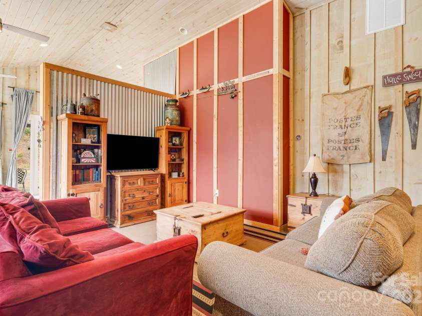 11381 State Hwy 80 N Highway, Burnsville, NC 28714.  MLS# CAR4249887, YatesRealty ID 214. 