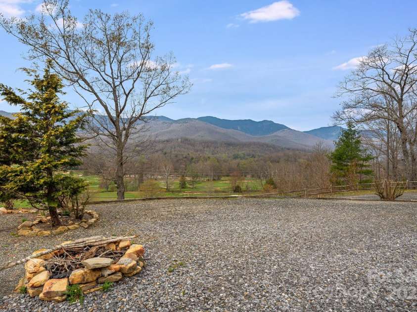 11381 State Hwy 80 N Highway, Burnsville, NC 28714.  MLS# CAR4249887, YatesRealty ID 214. 