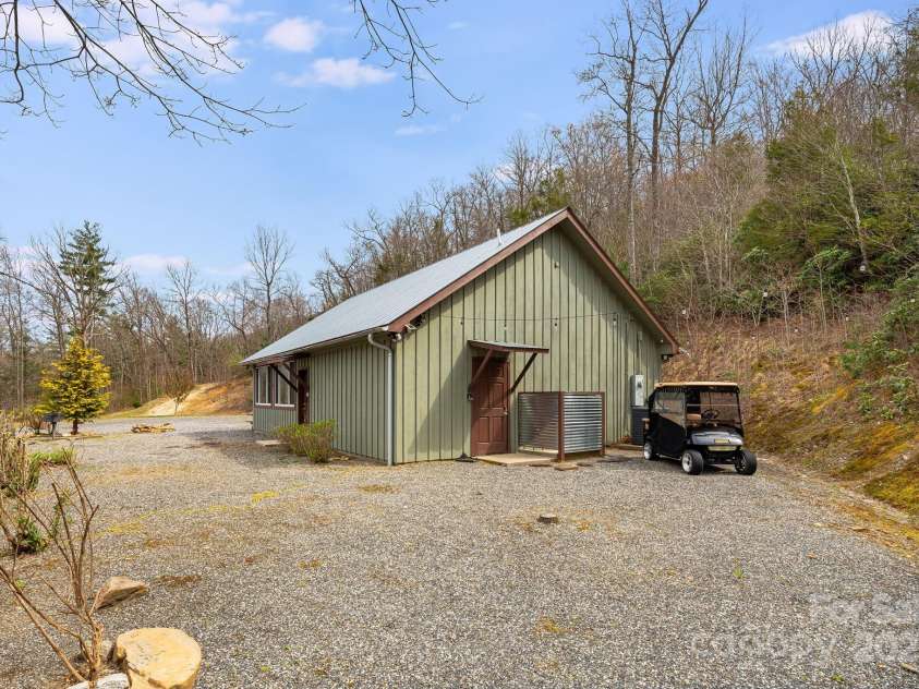 11381 State Hwy 80 N Highway, Burnsville, NC 28714.  MLS# CAR4249887, YatesRealty ID 214. 