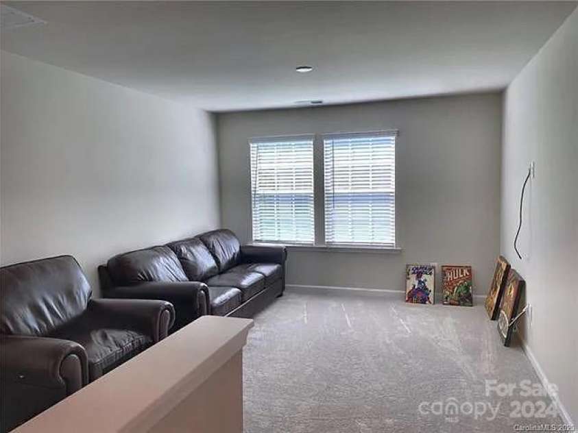 16835 Cozy Cove Road, Charlotte, NC 28278.  MLS# CAR4187592, YatesRealty ID 214. 