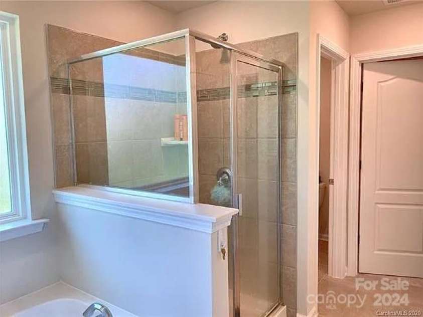 16835 Cozy Cove Road, Charlotte, NC 28278.  MLS# CAR4187592, YatesRealty ID 214. 