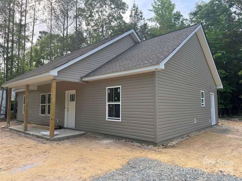 318 Stanback Street, Mount Gilead, NC 27306.  MLS# CAR4239118, YatesRealty ID 2140. 