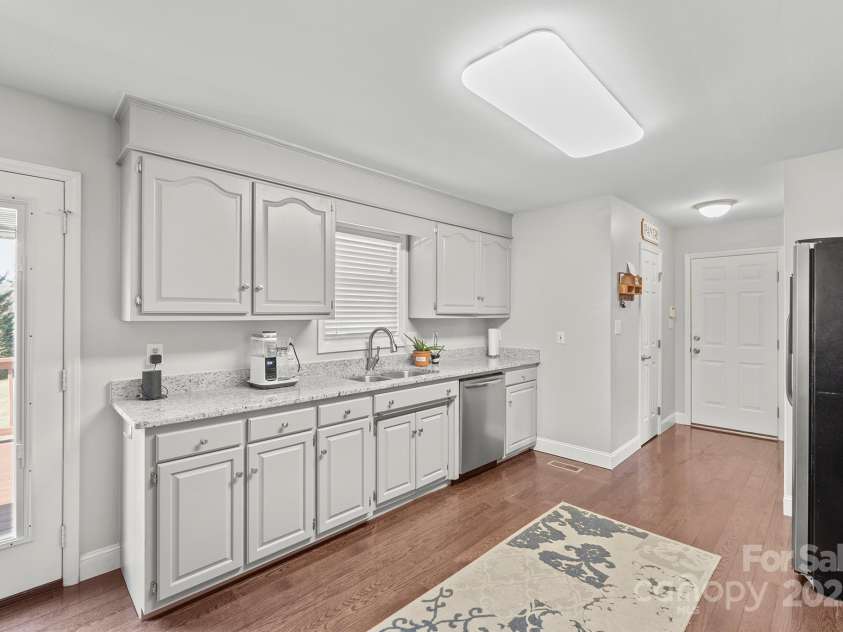 4511 Briarcreek Road, Maiden, NC 28650.  MLS# CAR4222305, YatesRealty ID 2140. 