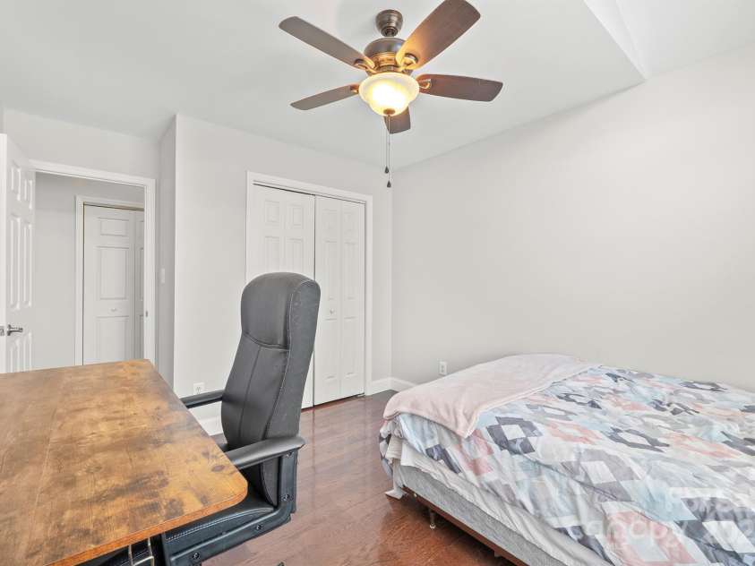 4511 Briarcreek Road, Maiden, NC 28650.  MLS# CAR4222305, YatesRealty ID 2140. 