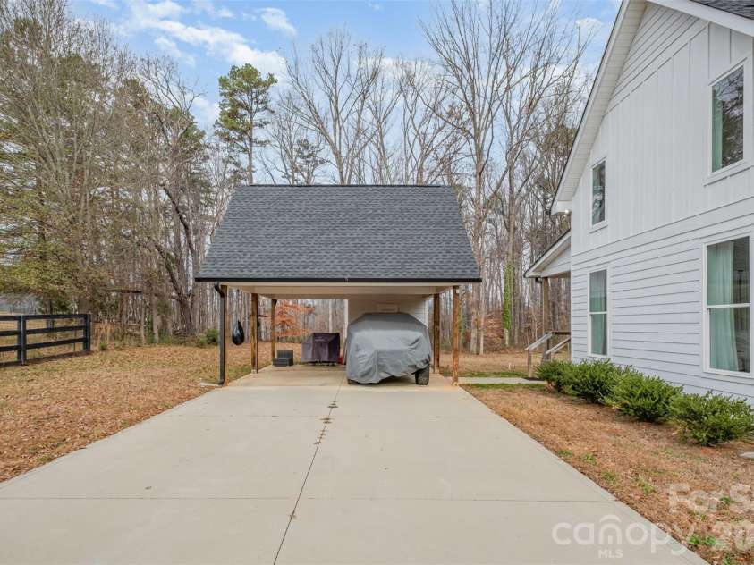 5028 Lewis Road, Gastonia, NC 28052.  MLS# CAR4328073, YatesRealty ID 2140. 