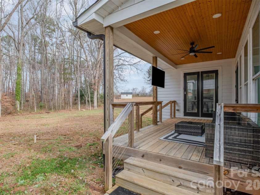 5028 Lewis Road, Gastonia, NC 28052.  MLS# CAR4328073, YatesRealty ID 2140. 