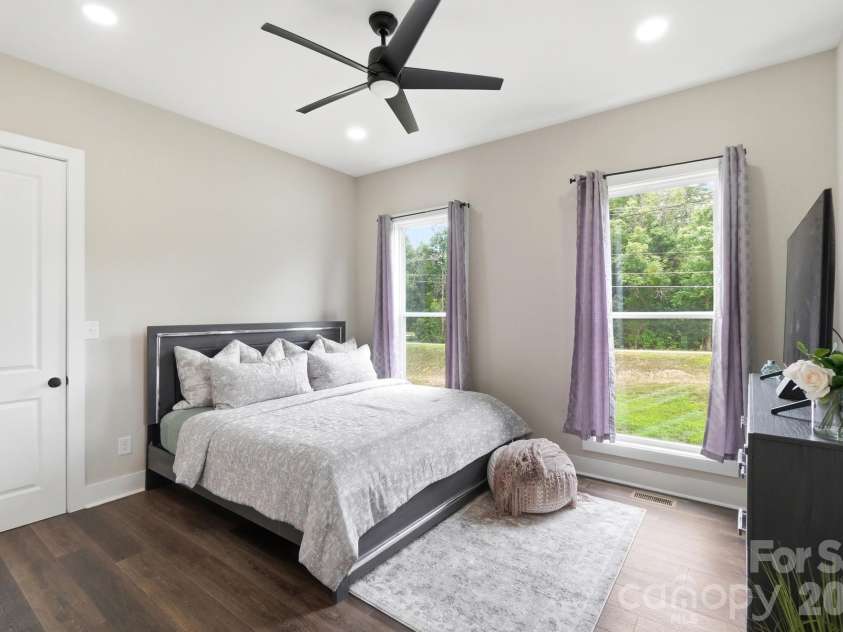 5028 Lewis Road, Gastonia, NC 28052.  MLS# CAR4399679, YatesRealty ID 2140. 